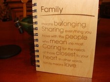 WOOD FAMILY ALBUM  Holds 36 Photos Laser Engraved Spotlight 4  x6   VGC 