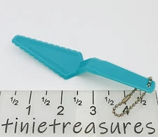 Tupperware Keychain Vtg Teal Mini Pie Cake Server Tuppertoy Tinietreasures