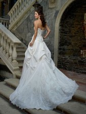 casablanca bridal 1904 wedding dress diamond white / ivory