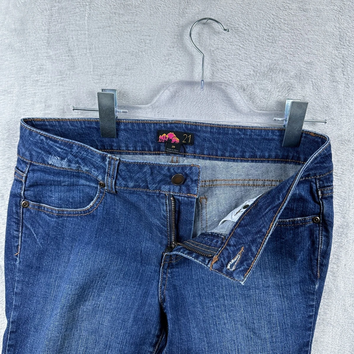 Pantalones de mezclilla ajustados Forever 21 para mujer talla 29 tiro bajo elásticos azul oscuro lavado