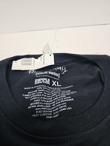 Rick and Morty Tshirt Size XL - Picture 4 of 4
