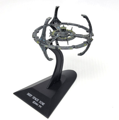 Furuta Deep Space Nine Station STAR TREK Plastic Model Ship TNG DS9 TOS