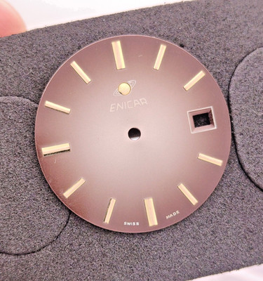 ENICAR  DATE WINDOW AT 3 O'clock  AR1140 SWISS 30mm  VINTAGE DIAL