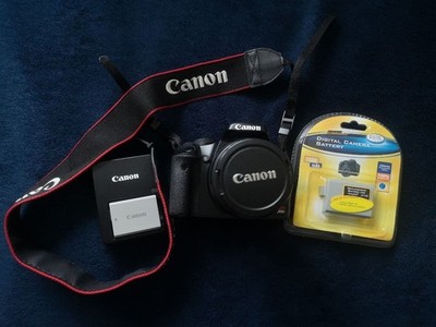 Canon EOS Kiss X2 Digital SLR Camera with 18-55mm Lens Kit and Accessories