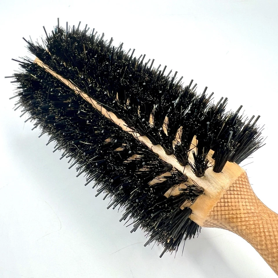 Cepillo redondo de cerdas de jabalí WEN by Chaz Dean Signature cepillo de pelo mediano Foto 3 de 4