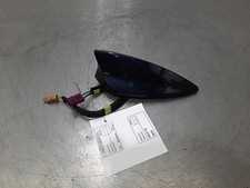 16 2016 Chevy Malibu Oem Roof Mounted Shark Fin Antenna Blue 16 2016 Chevy Malibu Oem Roof Mounted Shark Fin Antenna Blue