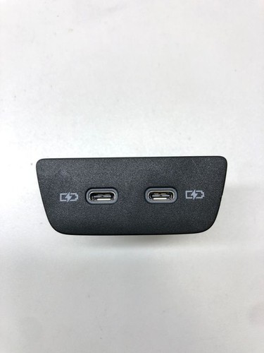 Volkswagen Golf VIII 2021 USB-Anschluss 2G6035954 DRA76784