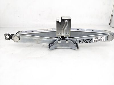 2006-2018 Toyota Rav4 Wheel Scissor Lift Car Jack 09111-42050 | eBay