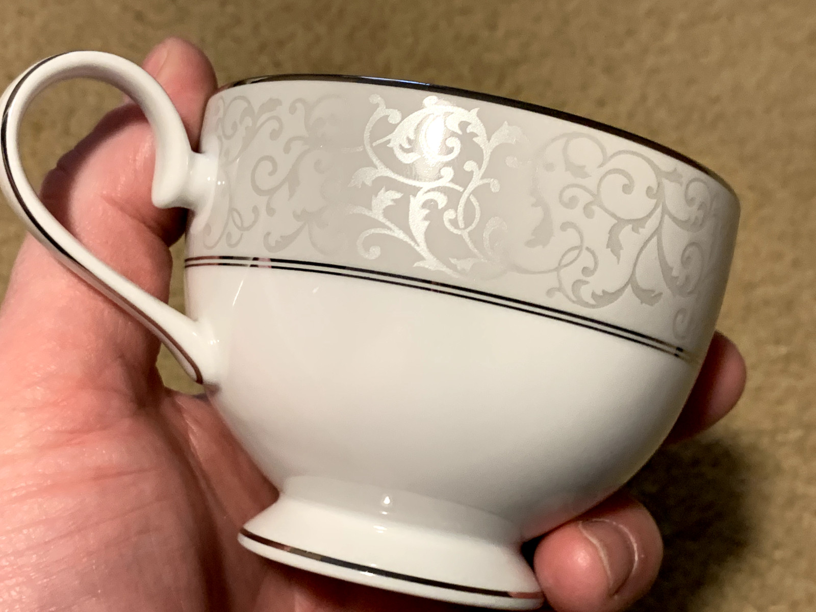 Coffee/ Tea Cups 9 oz Mikasa Parchment New L3438 Dishwasher Safe ( lot of 2 )