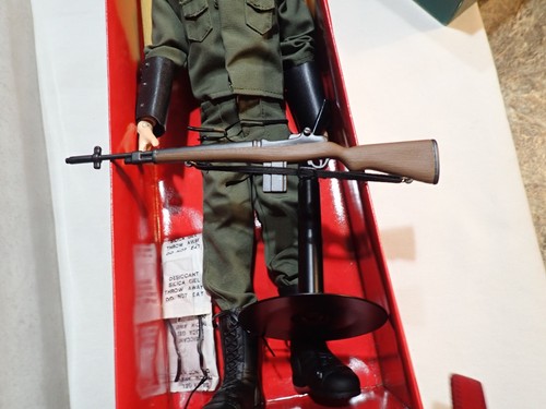 The Elite Brigade soldier in box - Soldier, file, box and stand - Picture 10 of 14