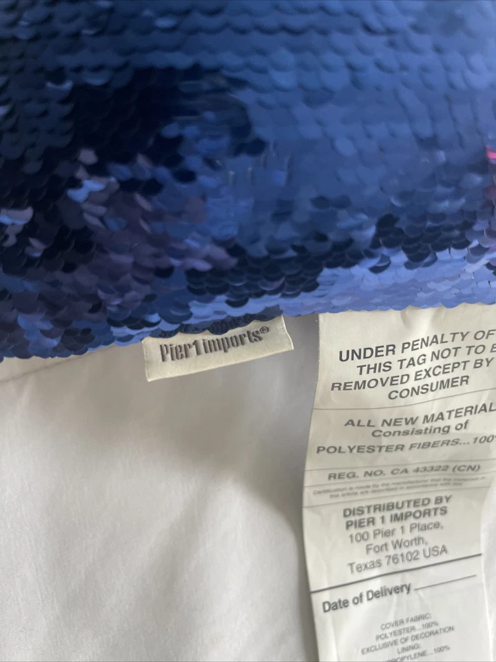 Pier 1 Imports: almohada náutica con lentejuelas azul real 16x16” barco océano Foto 4 de 4