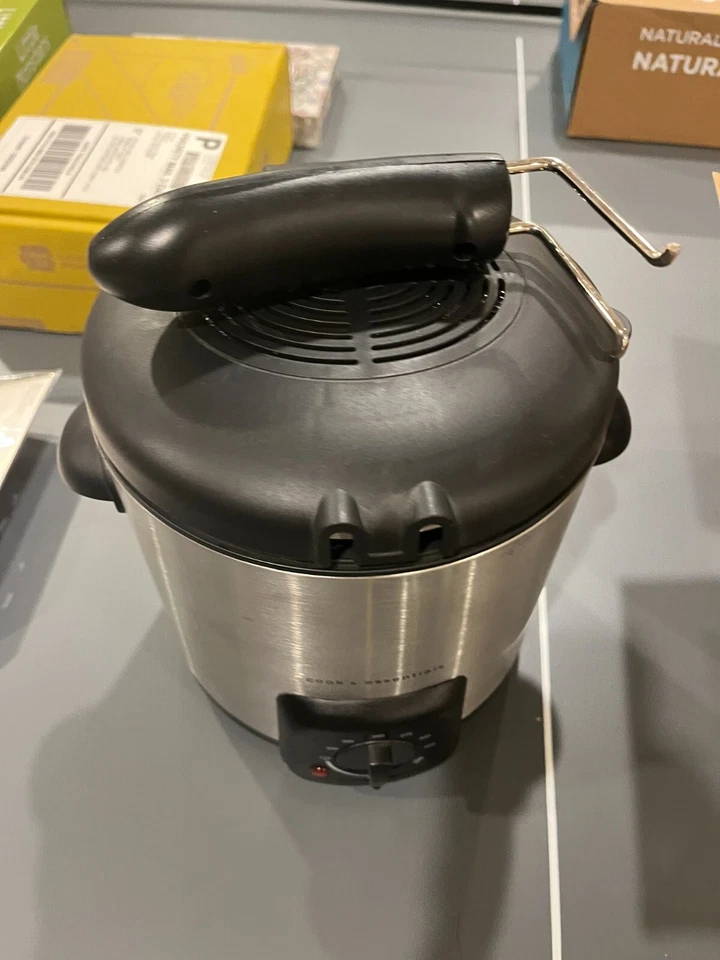 Cooks Essentials Deep Fryer 1 Quart #99340 Black Stainless Steel RV Camping - Image 3 of 4