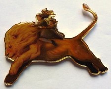 Disney Pin Badge DisneyShopping - Narnia Aslan with Lucy and Susan