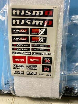 アメリカンジオラマ 1:64スケール レーストラック・(ヨコハマタイヤ、ニスモ) 1/64 AMERICA DIORAMA MIJO EXCLUSIVES NISMO GTR ADVAN