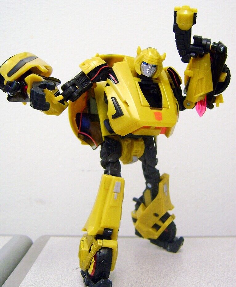 Bumblebee (WFC)/toys - Transformers Wiki