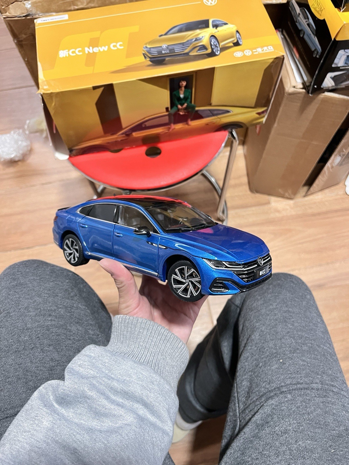 1:18 Scale 2021~2024 Volkswagen Arteon Passat CC Lapiz Blue Diecast Model Car
