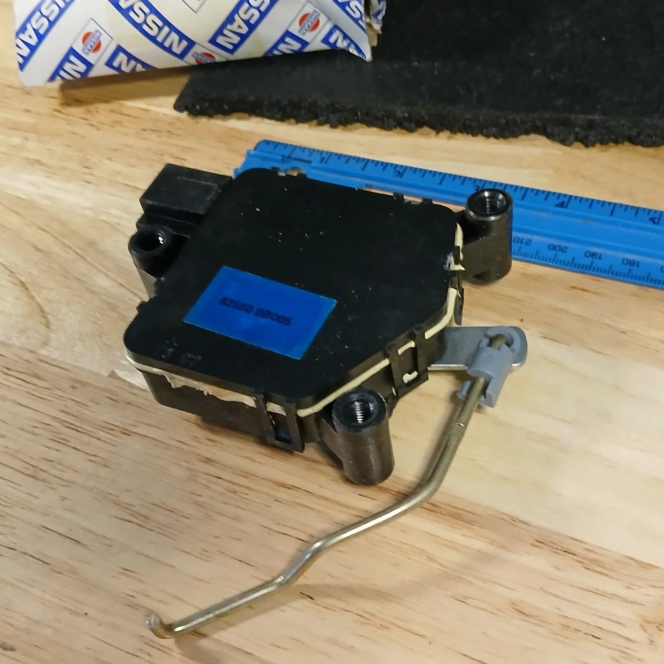 1993-1995 Atuador Nissan Quest Fechadura de Porta Automática Traseira #82550-0B005 Novo em folha OEM Genuíno - Imagem 3 de 4