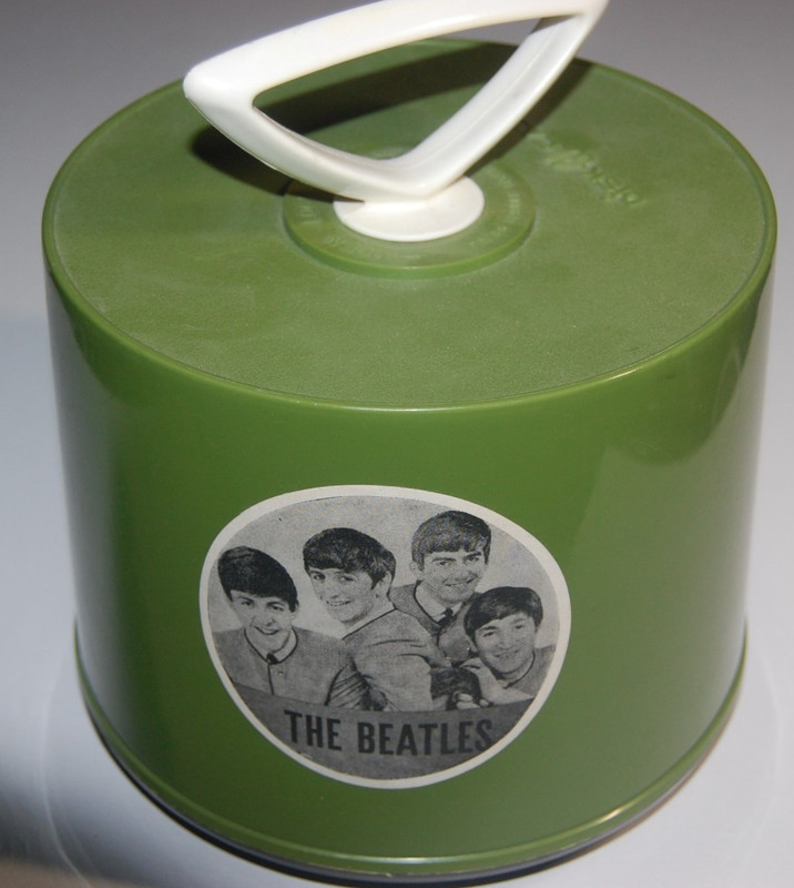Vintage Avocado Green Disk Go Case Record Holder for 45s with Beatles Sticker!