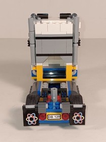 LEGO Creator: Fairground Mixer (10244) 11 Minifigures + Attractions & Vehicles 