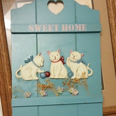 Cat & Kitten Sweet Home Floral Blue Wall Plaque, Wood Resin, Decorative Hanging