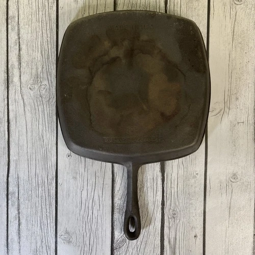 Vintage 1960’s Birmingham Stove & Range (BSR). Square Cast Iron 10 1/4” Skillet.