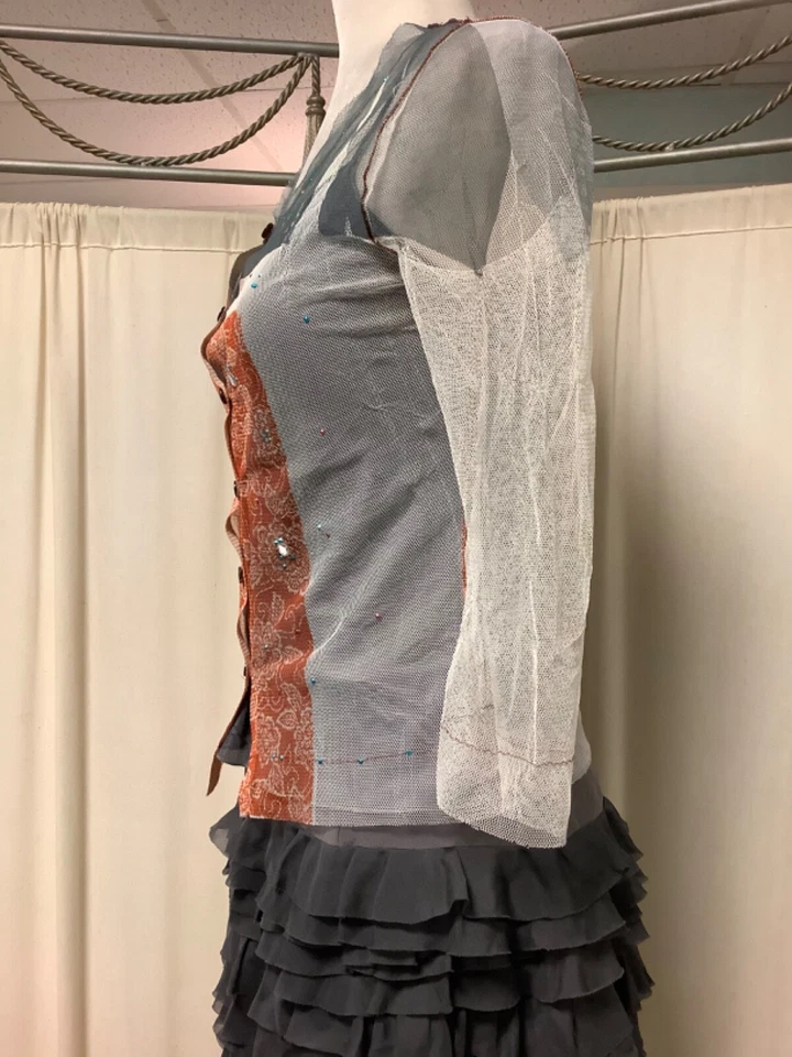 Blusa Cami Rozae Nichols Brillante Transparente Piedrada Red Malla Abotonada 2 piezas Foto 2 de 4