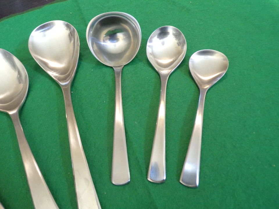 WMF Modell BRASILIA 7-teiliger Satz Vorleger Vorlegeteile Cromargan TOP-Zustand - Bild 3 von 4