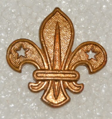 SCOUT ASSOC. Fleur de Lys Tenderfoot Brass Boy Scout Rank Uniform Badge