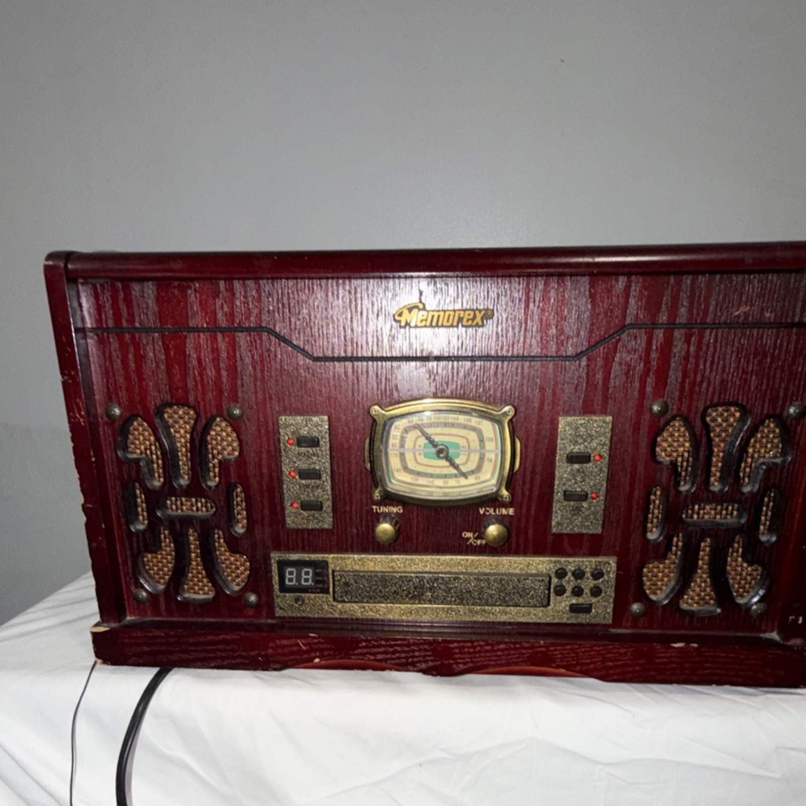 Turntable Wood Design Red And Gold Accent