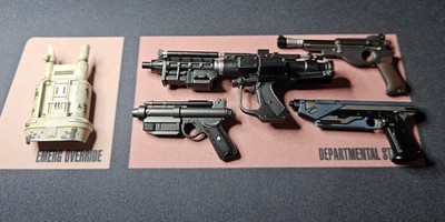 Hot Toys 1/6 Star Wars Battle Droid E-5 Blaster Rifle + Binos + 3 Pistols HT