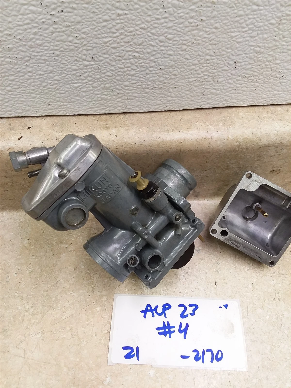 Kawasaki 900 Z1 Carburetor Right Outside Body Slide Float Unit 1974 1975 4 ACP23
