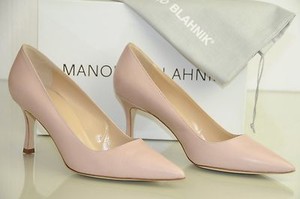 pastel pink pumps