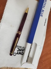 Montblanc Meisterstuck Classic 164 Burgundy Ballpoint Pen