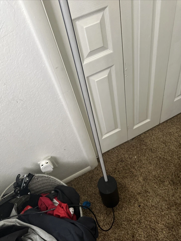 Philips Hue 40801/48/U7 White and Color Ambiance Signe Light Table Lamp - Image 2 of 4