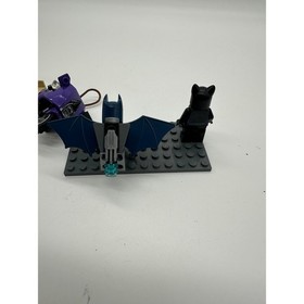 LEGO DC Comics Super Heroes: Catwoman Catcycle City Chase (6858) manual