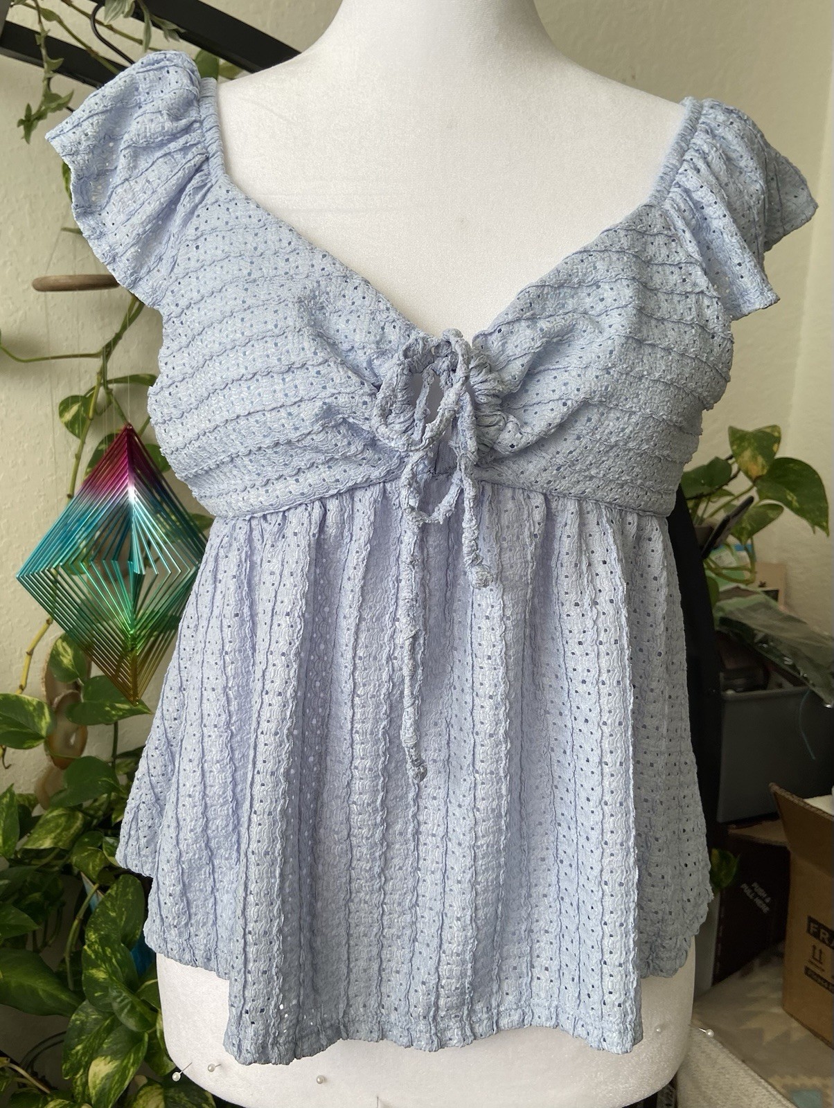 Pink Rose Blue Eyelet Flutter Sleeve Square Neck Tie-Front Ruffle Blouse L
