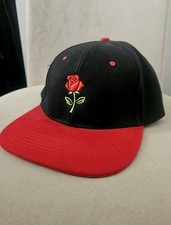Snapback Baseballkappe Schwarz/Rot Twill mit ...