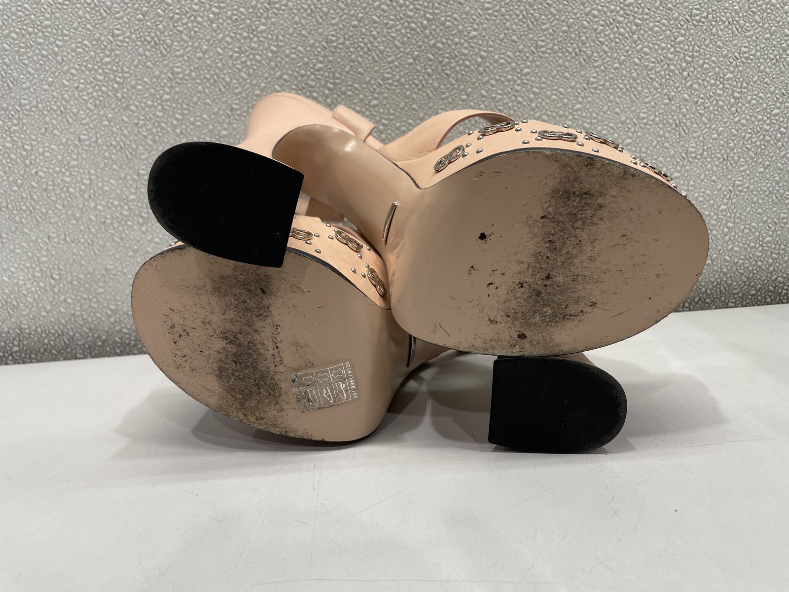 Gucci Platform Sandal With Interlocking G Studs Women's US 9, Pink *Preowned* thumbnail 13