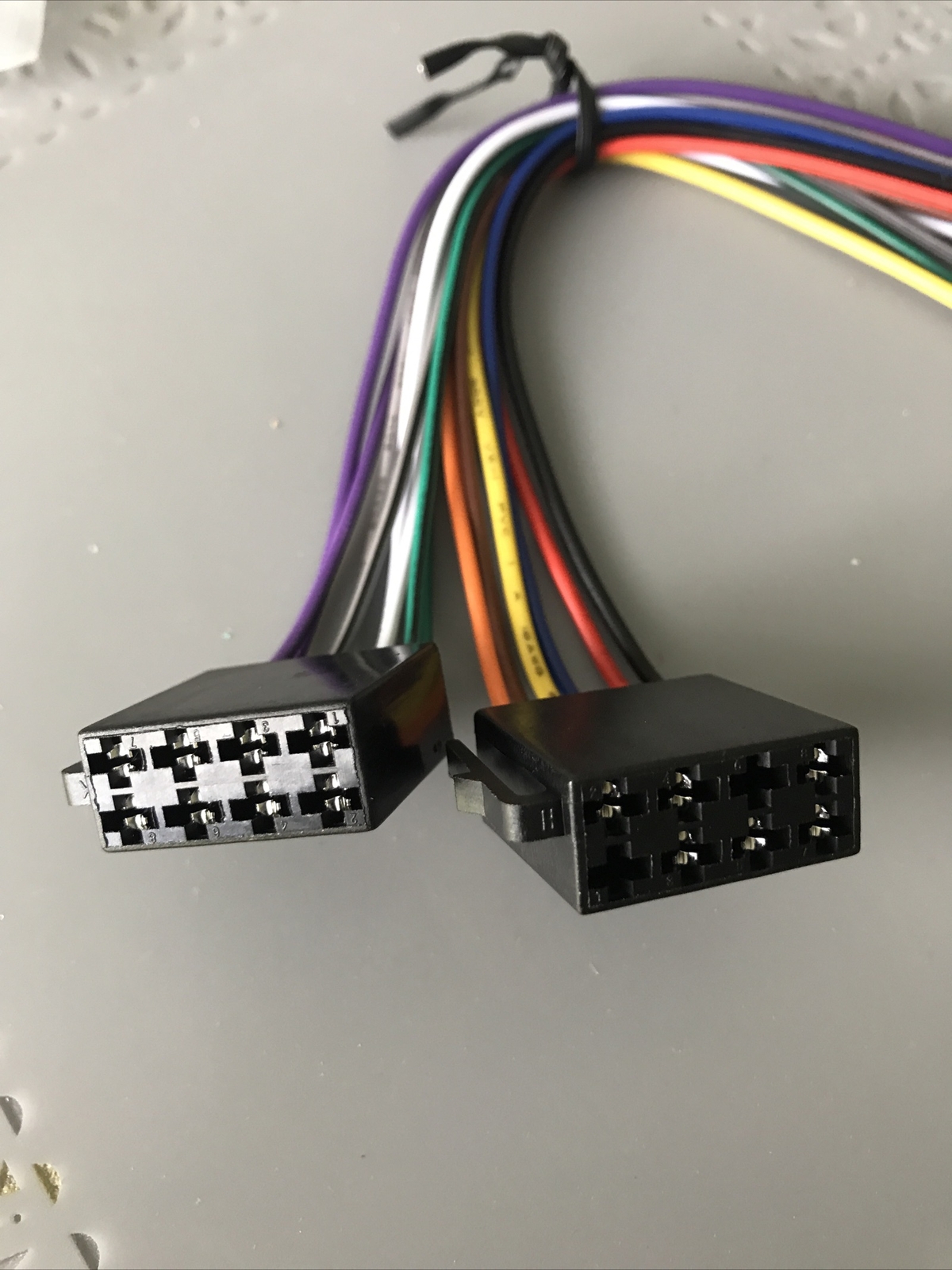 TUNING - Bagagliaio Di Furgone Mercedes Con Video E Altoparlanti