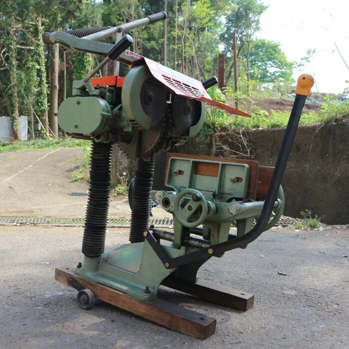 Makita wood sale cutter machine price
