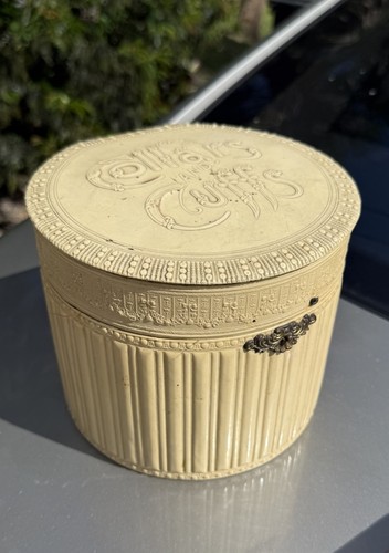 Rare Yellow Victorian Collars And Cuffs Round Box Celluloid