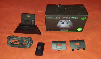 Razer Universal Quick Charging Stand (Xbox One & X|S) Controller Complete TESTED