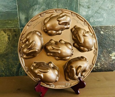 Nordic Ware Bunny Cakelet Pan Mold Makes 6 Individual Rabbits Non-Stick USA
