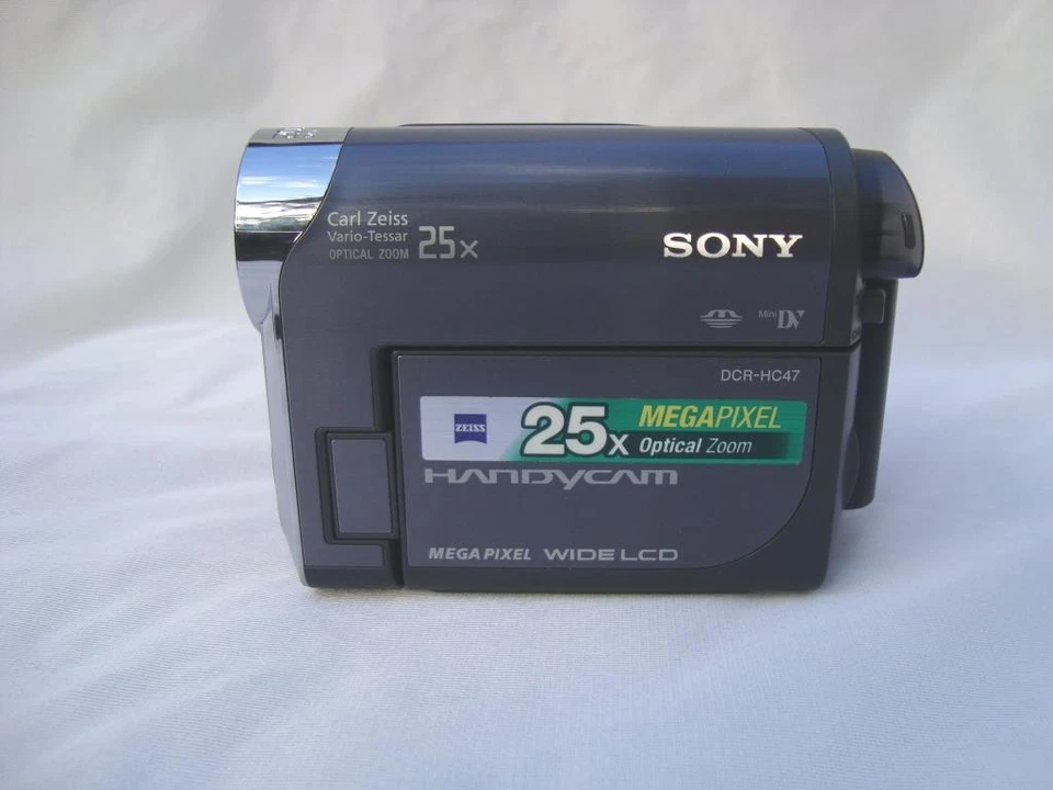 Sony DCR-HC47E Camcorder MiniDV. PAL. Nightshot. VGC. Boxed. 1-yr warranty. - Image 3 of 4