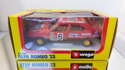Bburago Burago 1:24 Alfa Romeo 33 in Box