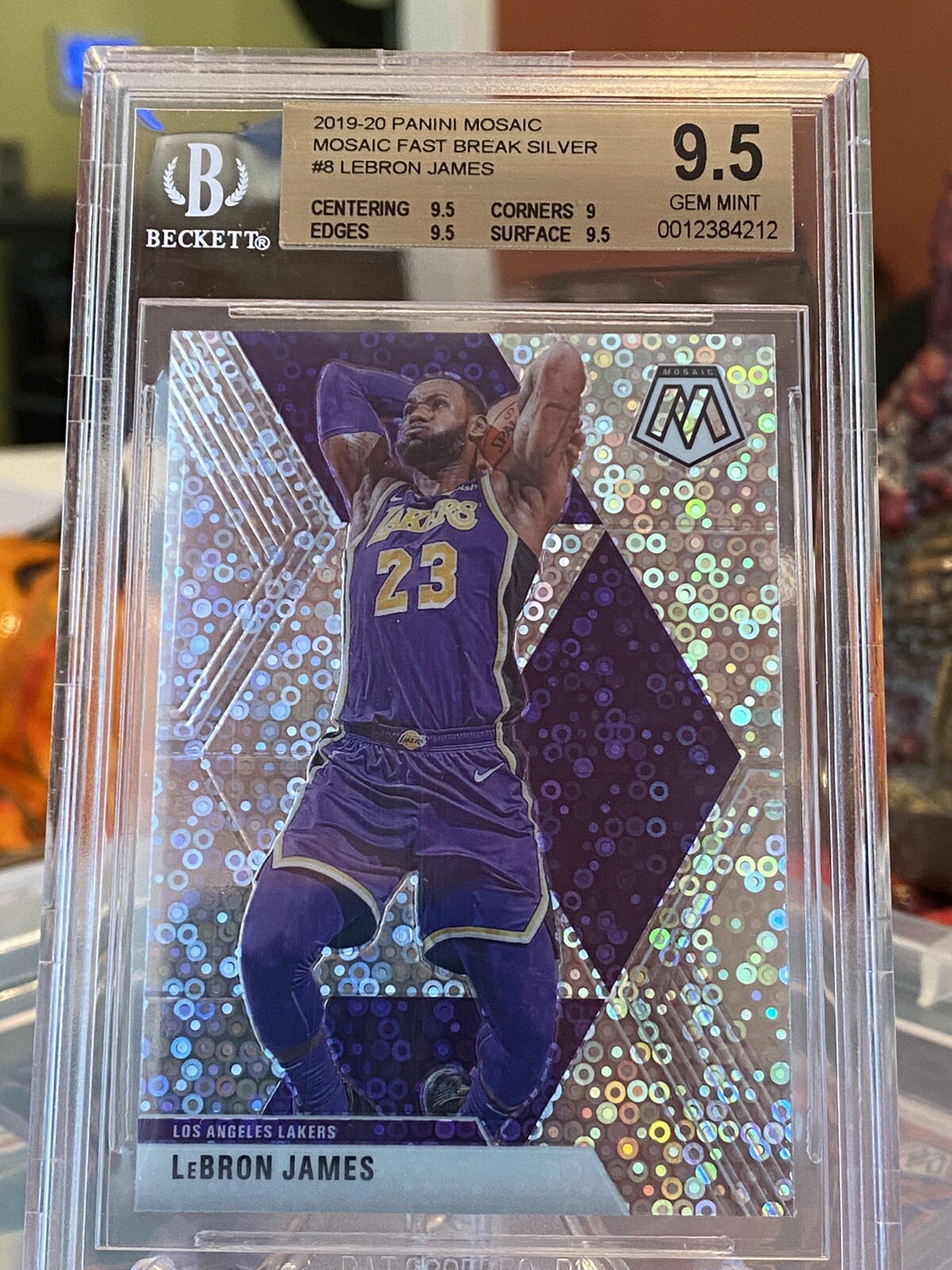 2019-20 Panini Mosaic Disco Prizm #8 LeBron James Lakers BGS 9.5 PRISTINE