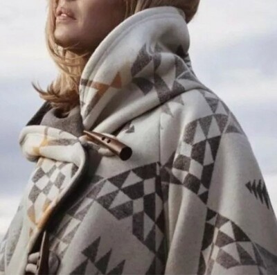 Kelly Reilly Jacket Beth Dutton Yellowstone Gray Hooded  Poncho Women Coat