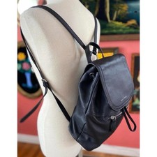 black leather waterproof backpack 2 for Men with TwoWay Zipper – Velez Artisan dames laptoptassen Color:Smoke/Smoke The GENTCREATE Waterproof Retro Nike Aura Floral Backpack
