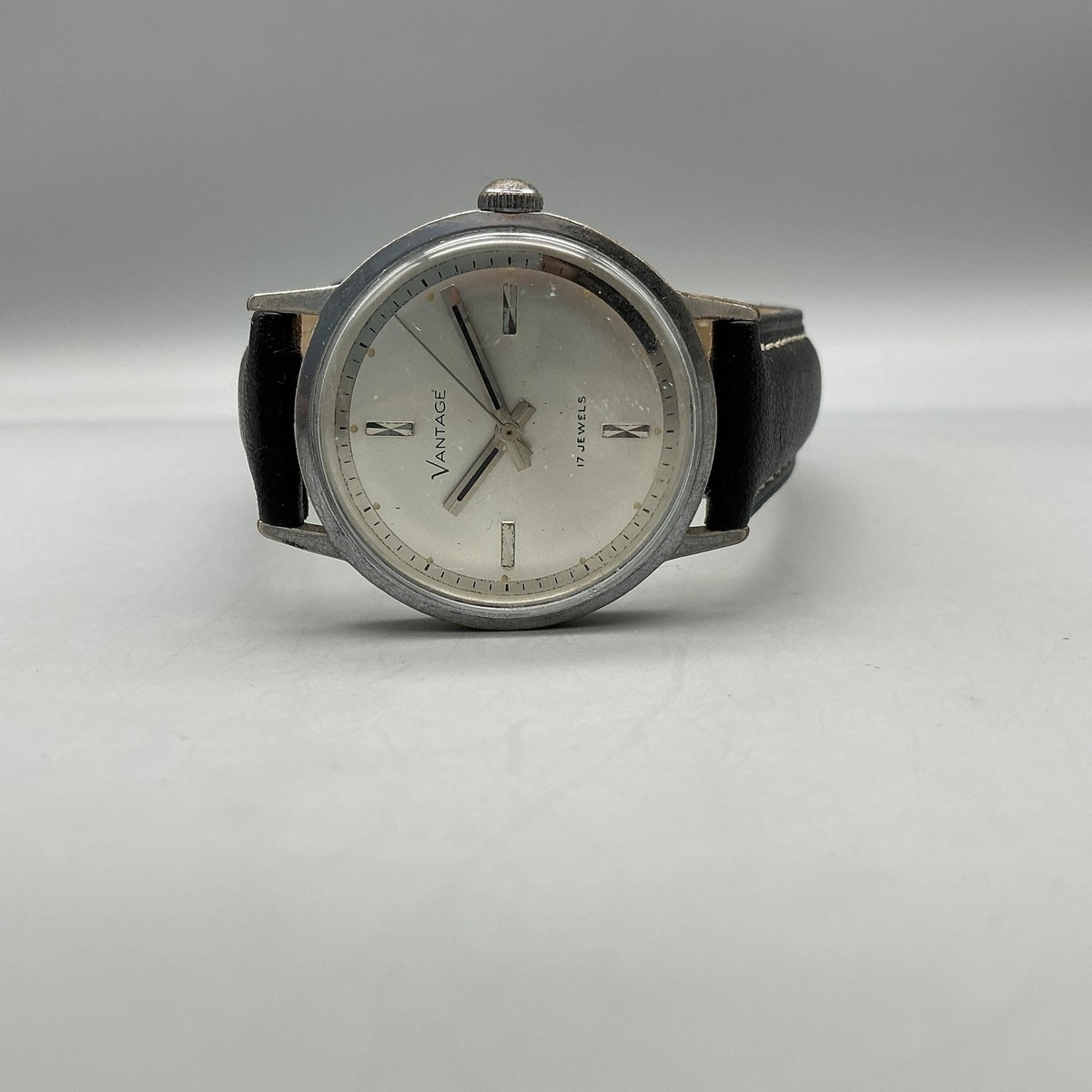 Vantage by Hamilton 17 jewels watch Vintage VANTAGE 17 Jewel Wind up Watch With Original Box  main image 2
