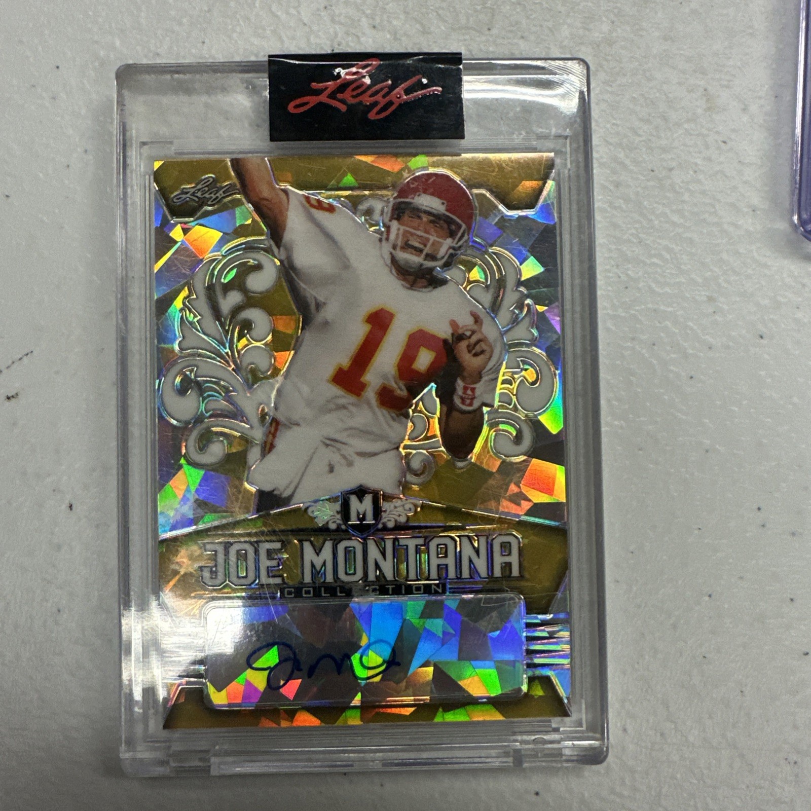 2020 Leaf Joe Montana Collection - Joe Montana #JMC-02 Gold Crystals 1/1 Auto view 1